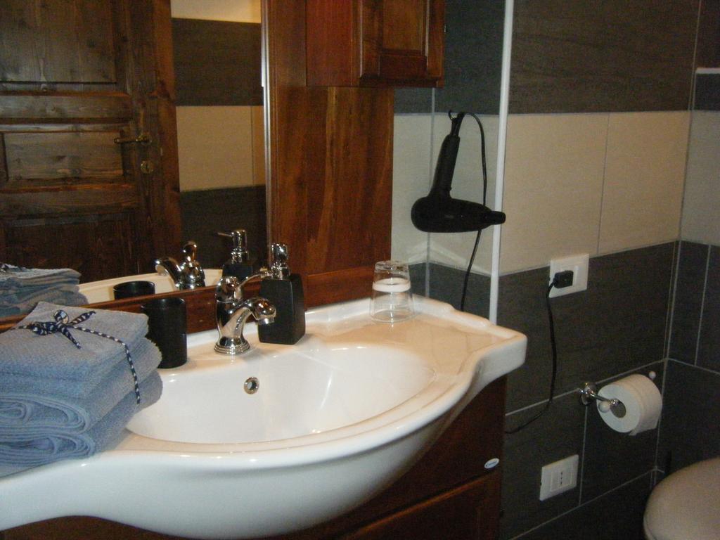 B&B Il Salice Veruno Δωμάτιο φωτογραφία